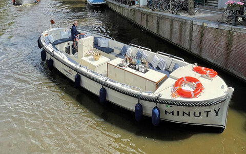Open boat Sunshine Amsterdam