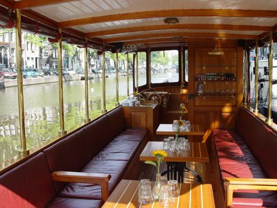 Canal boat Griffioen