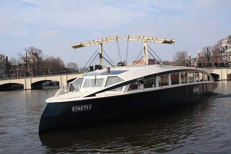 Canal cruiser Staets