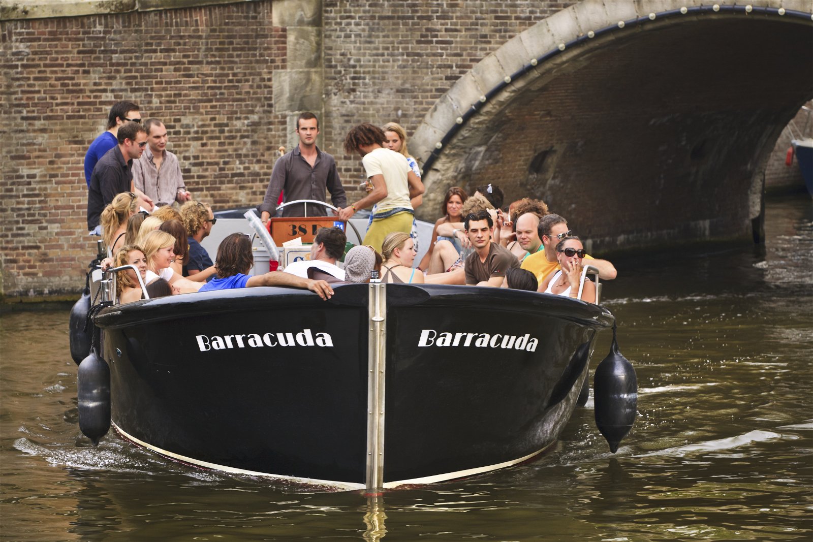 Open boat Barracuda