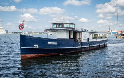 IJ boot Peter de Grote Amsterdam