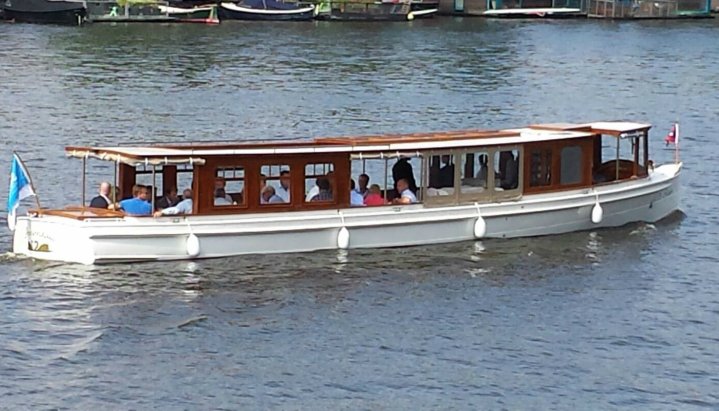 Canal boat Swaen