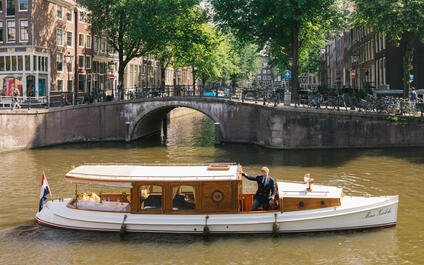 Canal boat Marie Zurlohe Amsterdam