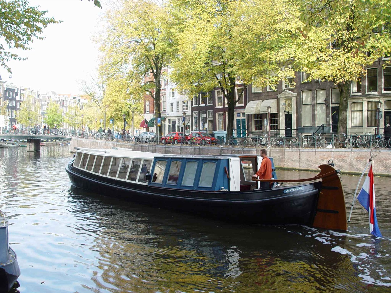 Canal barge Jacob van Lennep