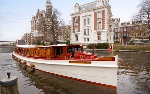 Canal boat Soeverein Amsterdam