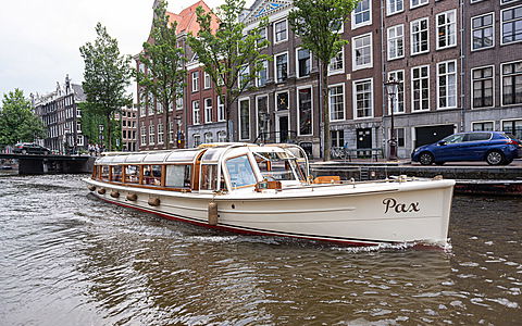 Canal cruiser Pax Amsterdam